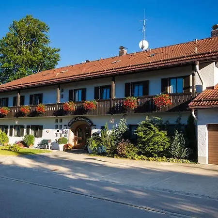 Alexandra Hotel