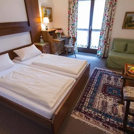 Hotel Alexandra