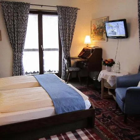 Alexandra Hotel 3*